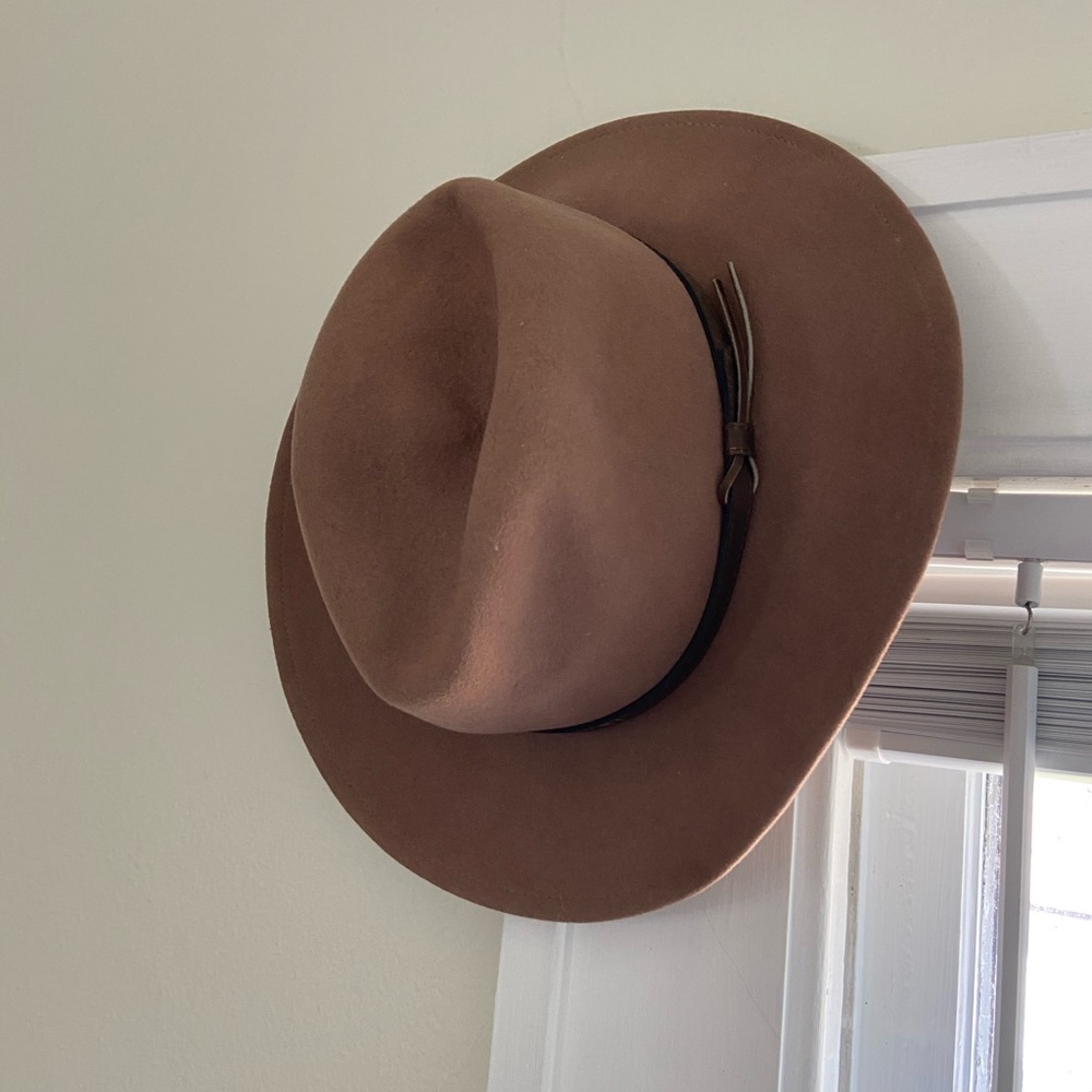 Brown hat with leather detail